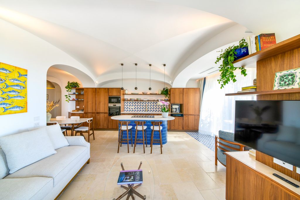 Villa Grande Residenza Ischia Olivers Travels 03