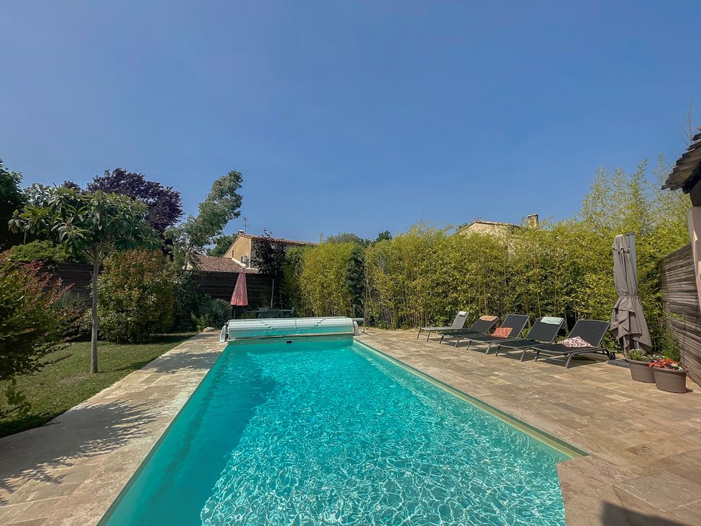 Le Petit Flamingo CH France Olivers Travels 2
