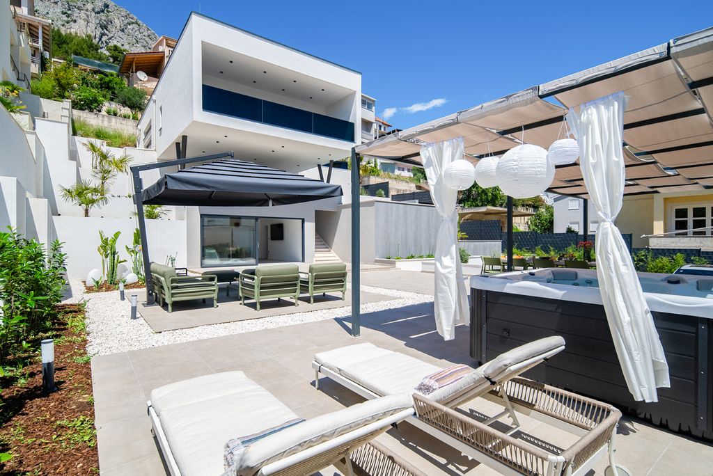 Villa Piana Dalmatia Coast Olivers Travels 2