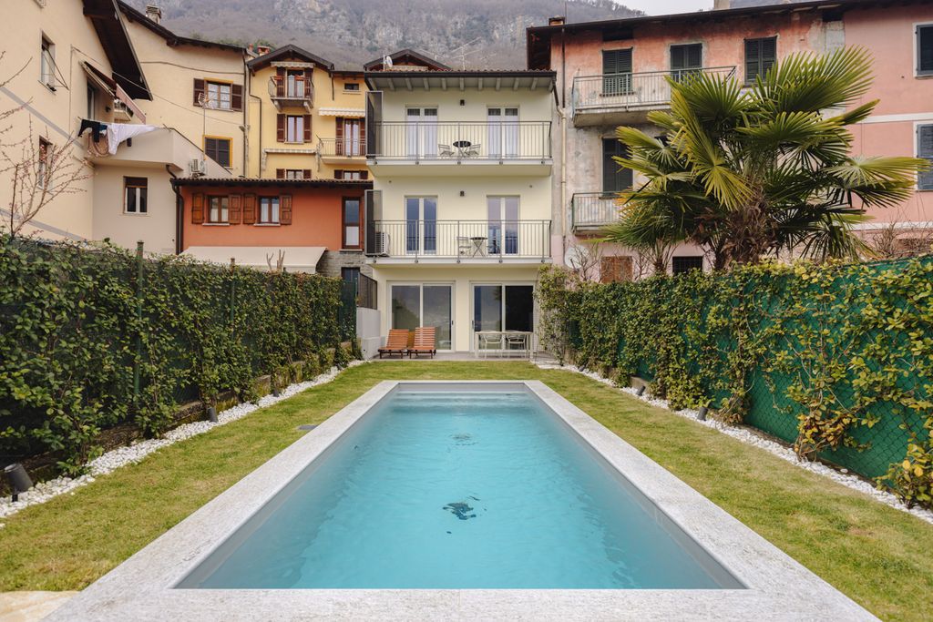 Casa Burbot Lakefront Lake Como Olivers Travels 2