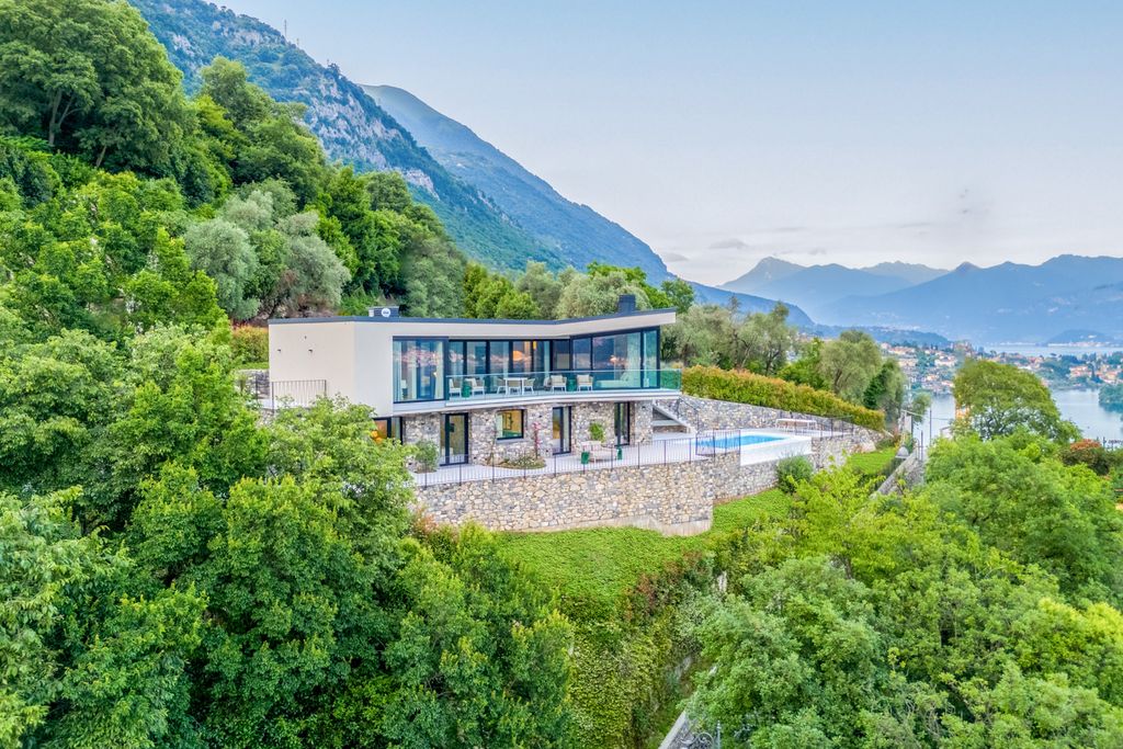 Villa Oseno Lake View Lake Como Olivers Travels 1