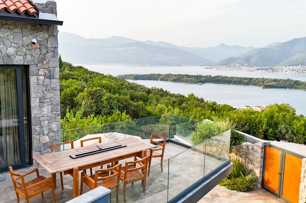 Villa Monteluce Bay Of Kotor Olivers Travels 2