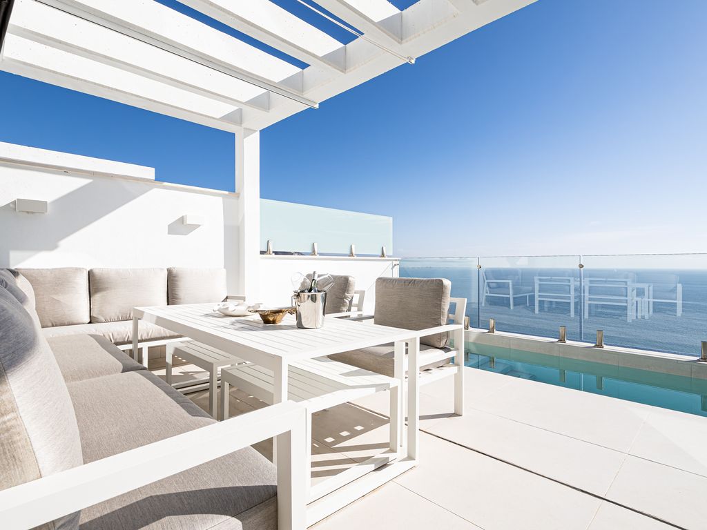 El Mar Tres Costa Tropical Olivers Travels 2