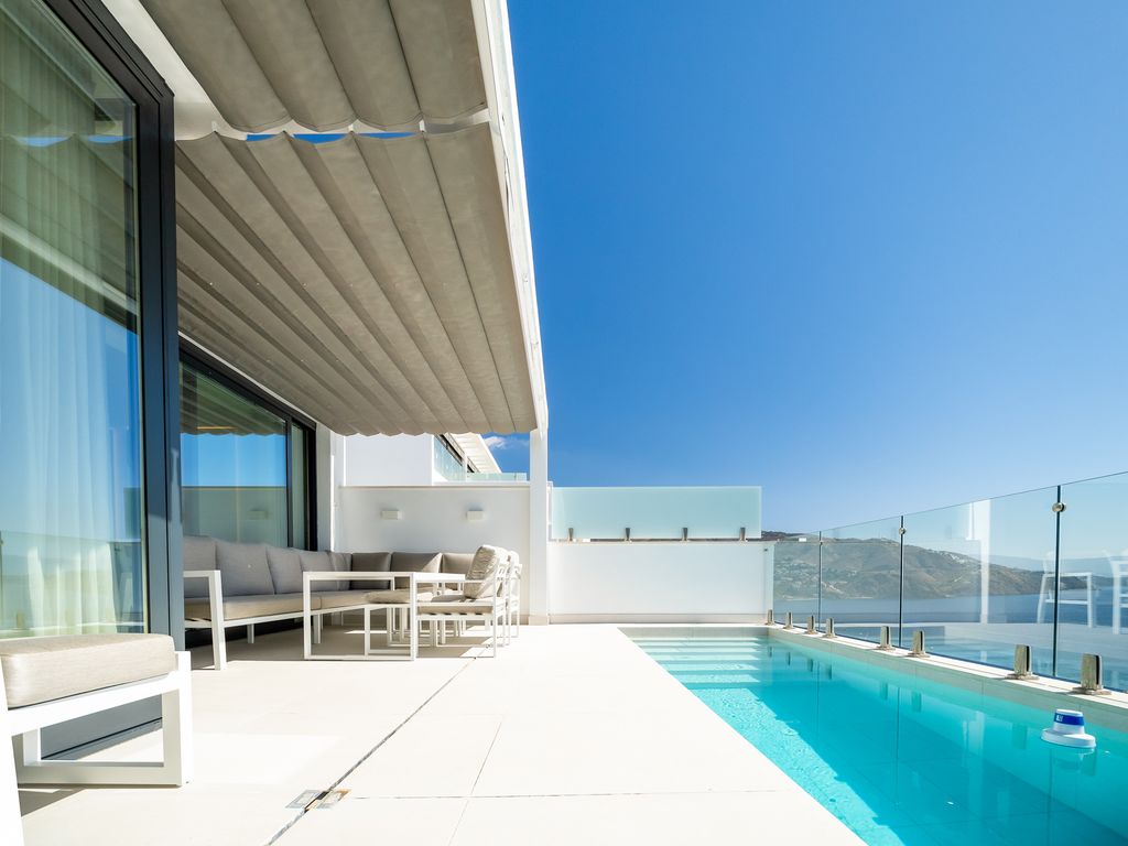 El Mar Seis Costa Tropical Olivers Travels 1