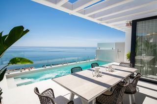 El Mar Nueve Costa Tropical Olivers Travels 1