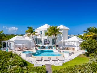 Harbor Pearl TurksandCaicos Olivers Travels 1
