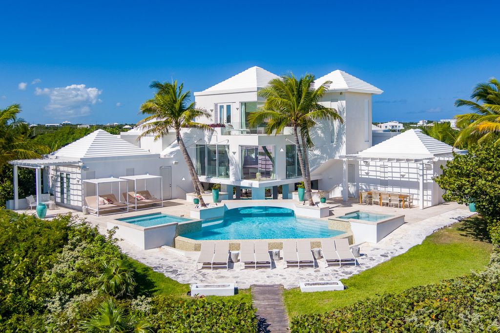 Lagoon Pearl 1 Turks and Caicos OliversTravels 1