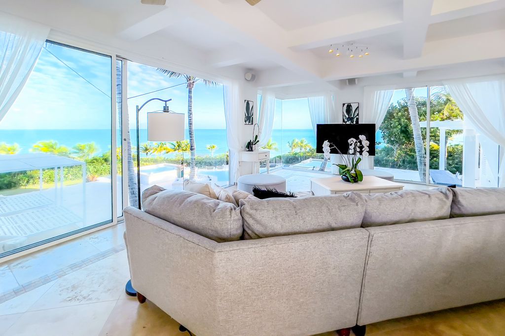 Lagoon Pearl 1 Turks and Caicos OliversTravels 5