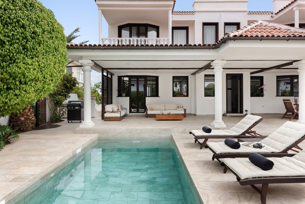 Villa Valle Orotava Tenerife Olivers Travels 1
