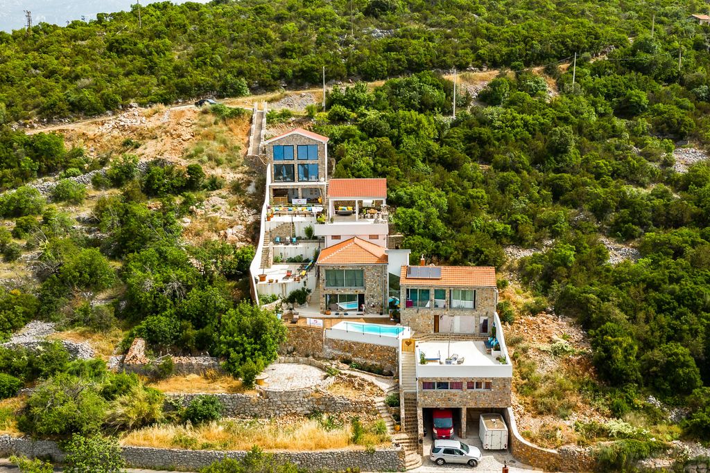 Villa Perleo Montenegro Olivers Travels 1