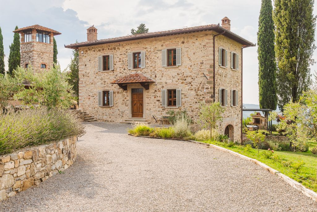 Villa Sienese Del Tramonto Tuscany OliversTravel 42