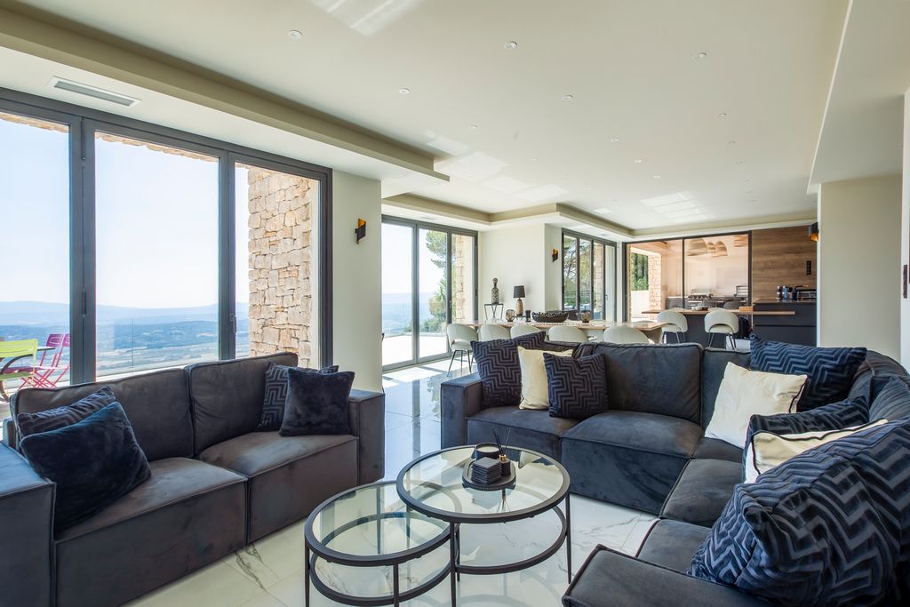 Villa Lune Provence Olivers Travels 3