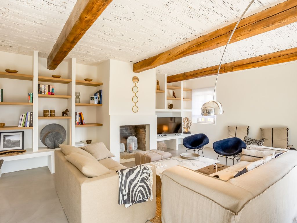 Villa Comble CH France Olivers Travels 3