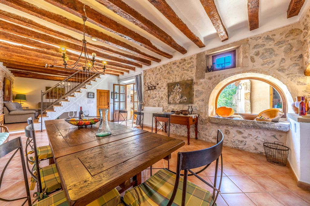 Porto Pintoresco Mallorca Olivers Travels 04