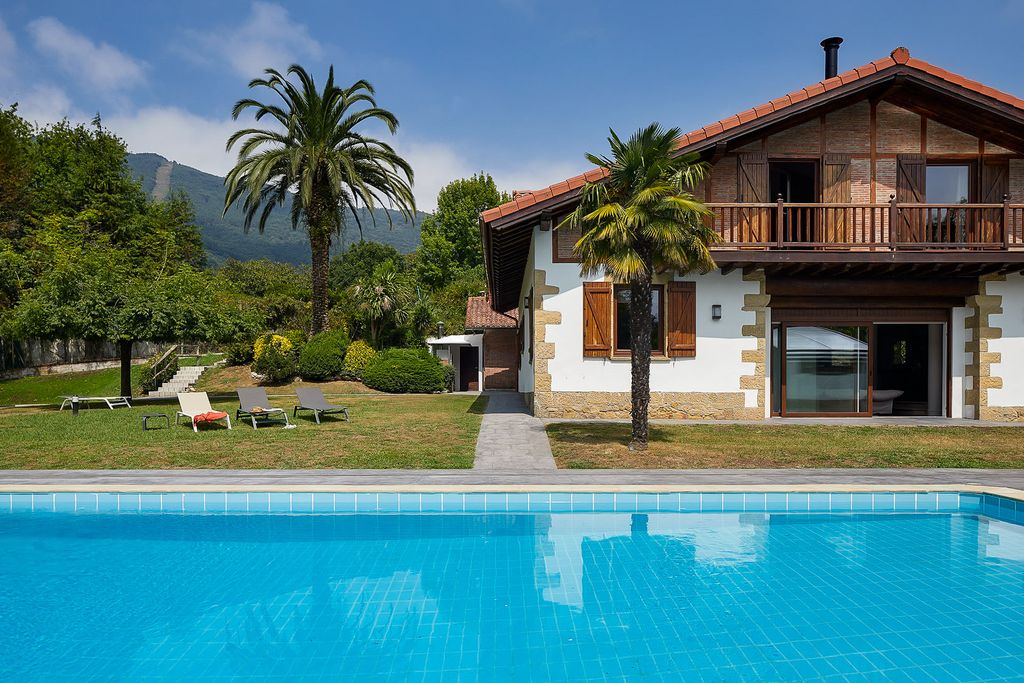 Villa Jaizkibel Basque Country Olivers Travels 19