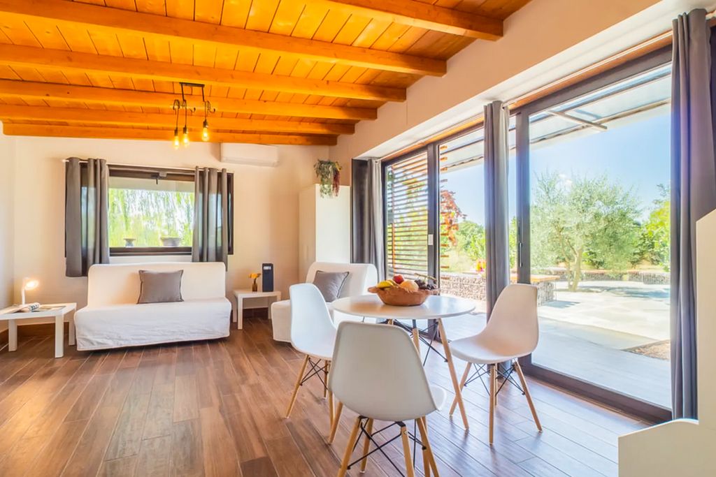 Casa Papavero Lazio OliversTravels 3