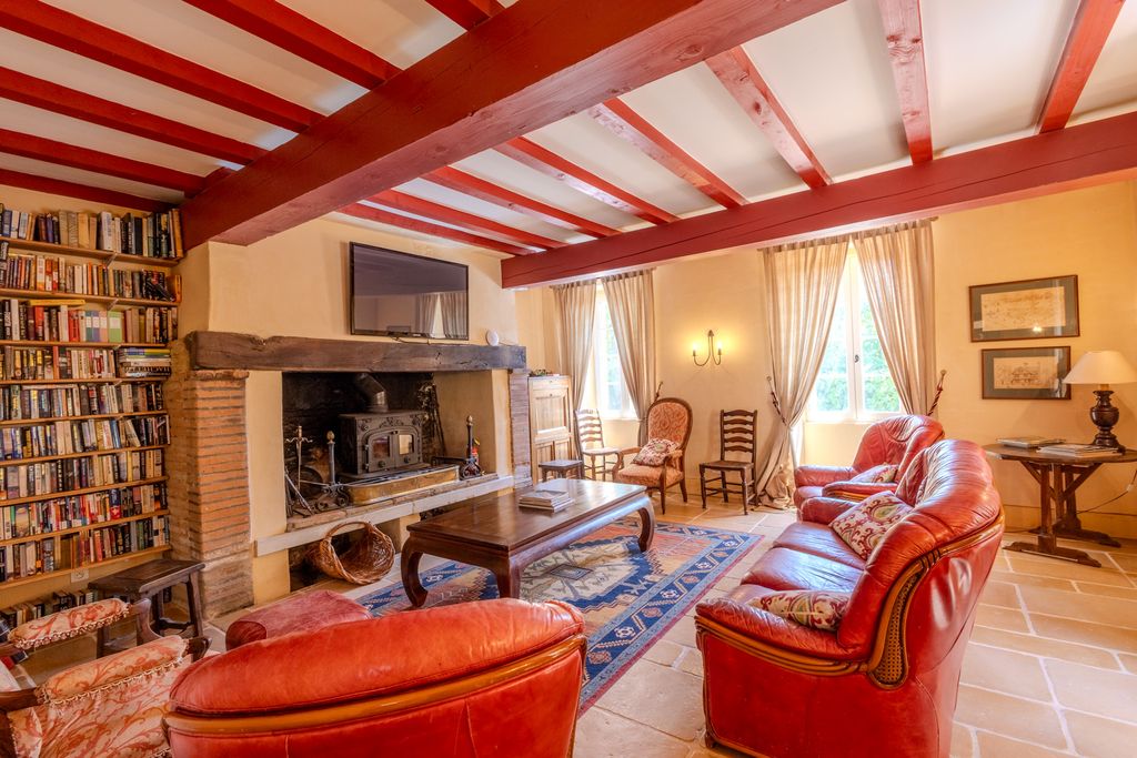 Mas de la Riviere Midi Pyrenees PF OliversTravels 3