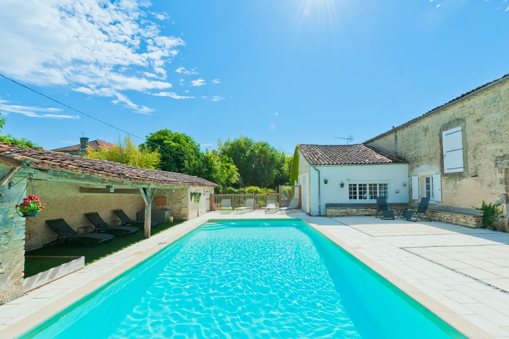 Maison Joutard Aquitane PF OliversTravels 1