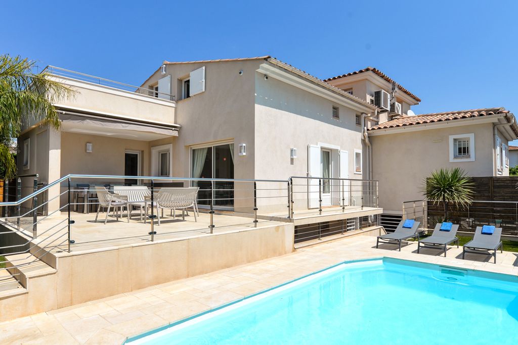Pearl Azure French Riviera PF Olivers Travels 1