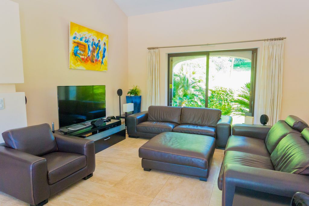 Les Pierres Roses French Riviera PF OliversTravels 3