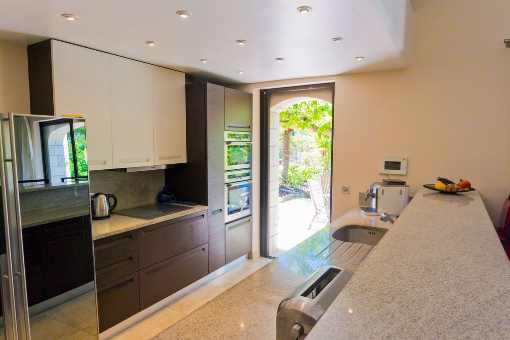 Les Pierres Roses French Riviera PF OliversTravels 5