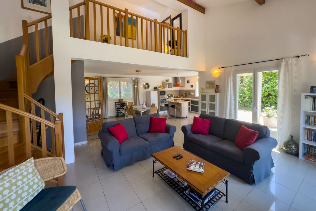 La Pinede PF OliversTravels 3