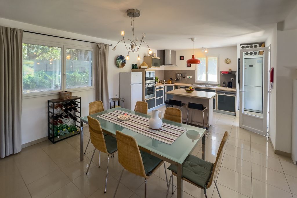 La Pinede PF OliversTravels 4