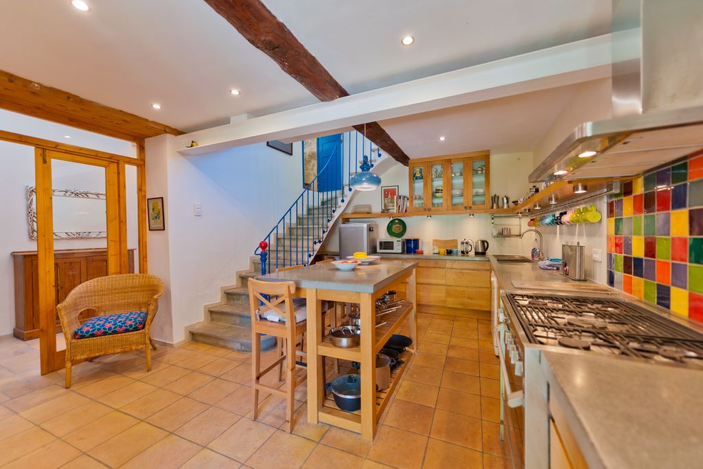 Maison de la Mairie PF Languedoc OliversTravels 5