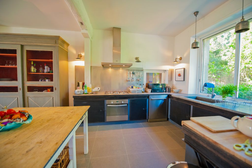 Domaine de Belzons PF Languedoc OliversTravels 5