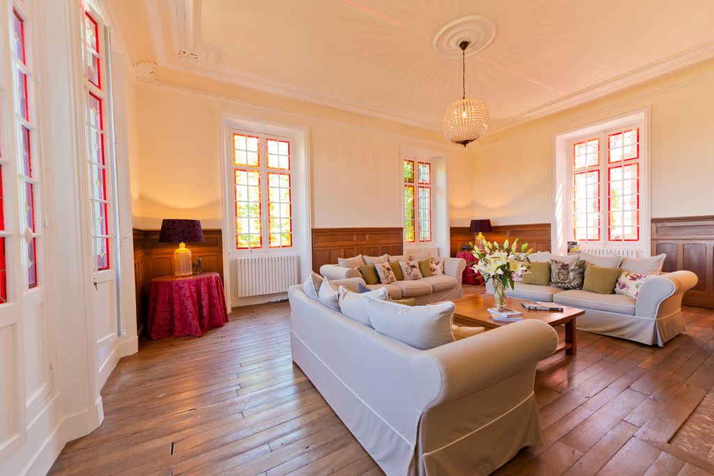 Chateau du Pic de Rigaud Midi Pyrenees PF OliversTravels 5