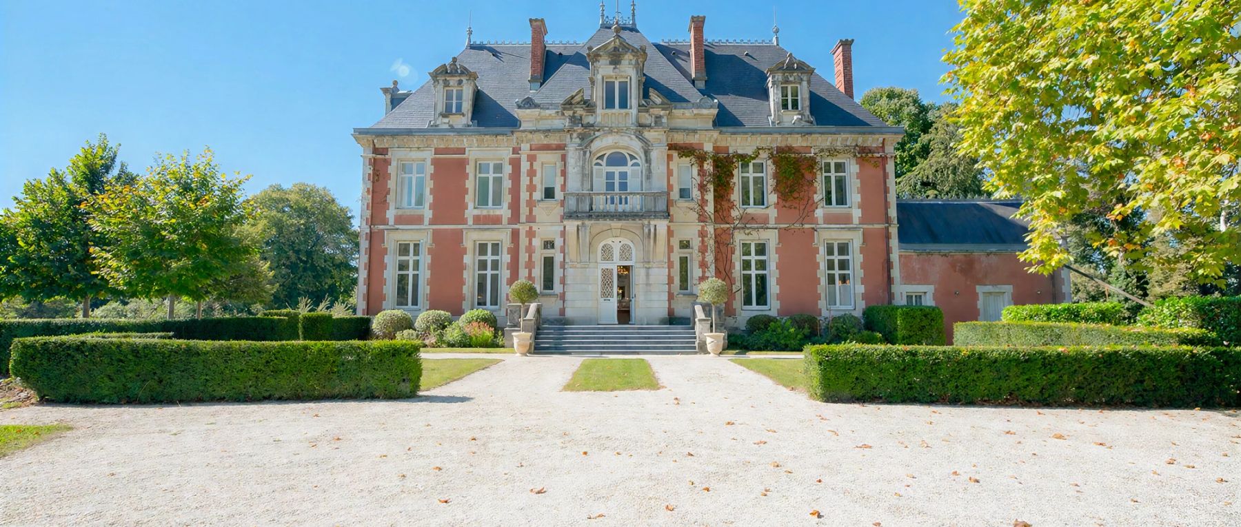 001 chateau lalongue south west france olivers travels desktop center