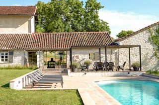 Maison Montrat Midi Pyrenees PF Oliver'sTravels 1
