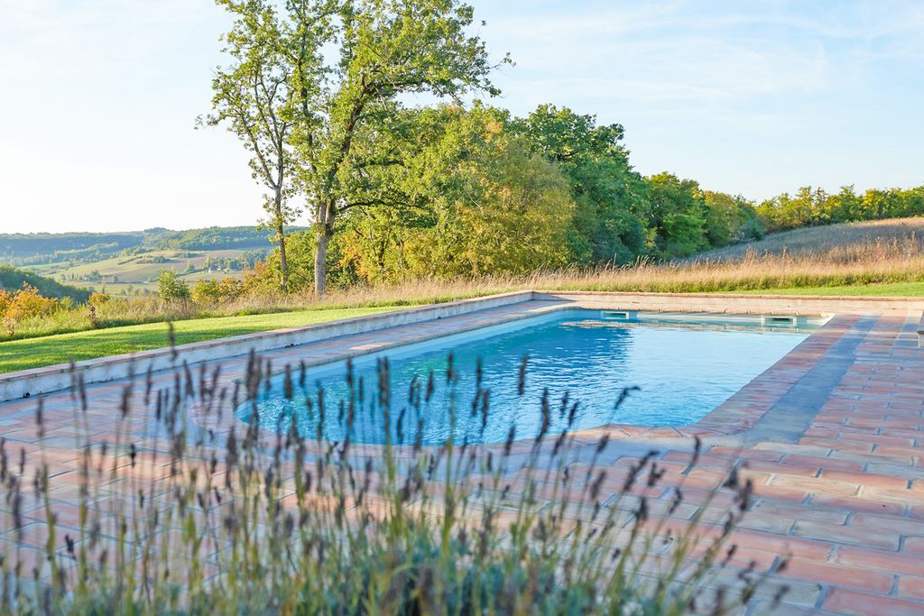 Maison Montrat Midi Pyrenees PF Oliver'sTravels 2