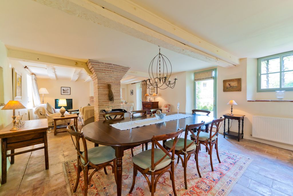 Maison Augustine Midi Pyrenees PF Oliver'sTravels 1