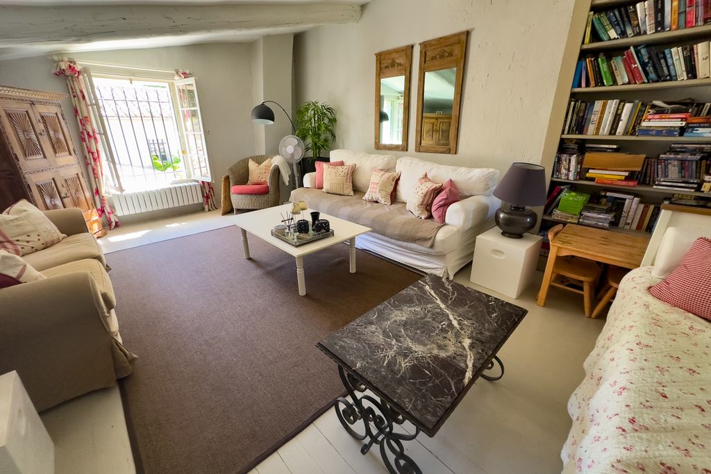 Les Rocans Provence PF OliversTravels 3