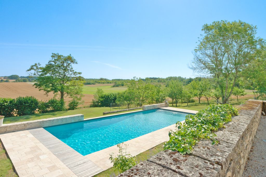 Le Manoir des Sines Midi Pyrenees PF OliversTravels 2