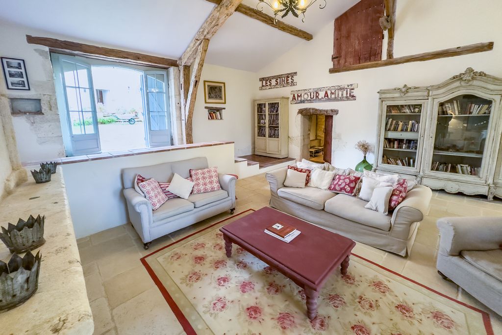 Le Manoir des Sines Midi Pyrenees PF OliversTravels 3