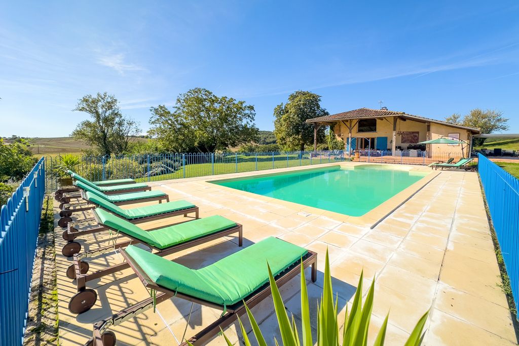 La Rouquette Midi Pyrenees PF OliversTravels 1