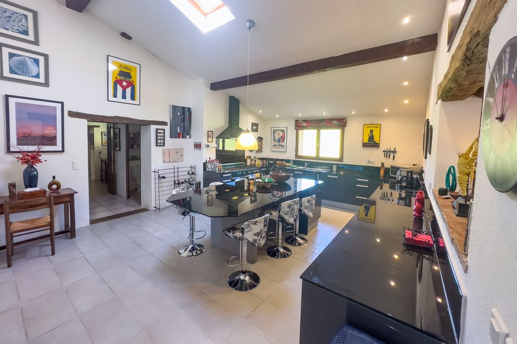 La Rouquette Midi Pyrenees PF OliversTravels 5