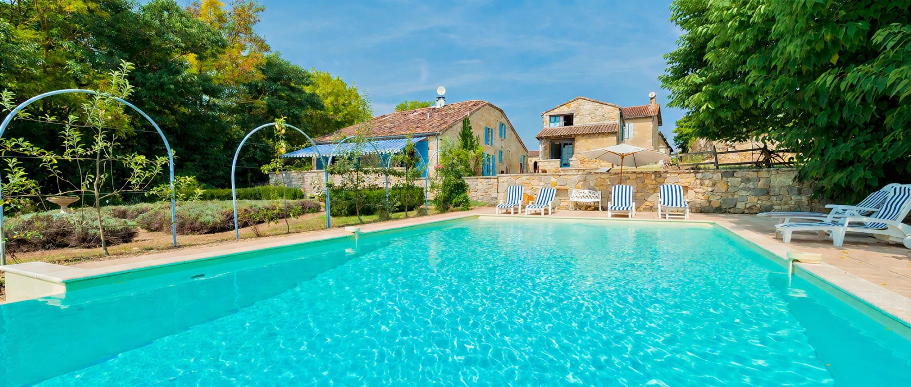 001 sabatel farmhouse south west france olivers travels desktop center