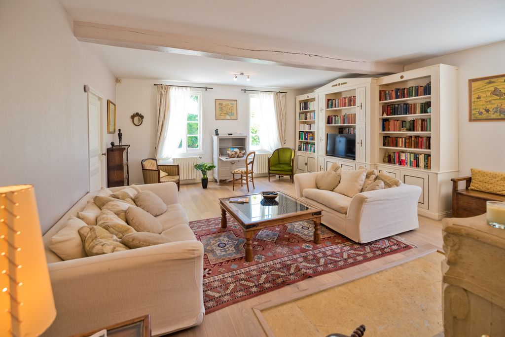 Le Petit Palais Aquitaine Olivers Travels 3