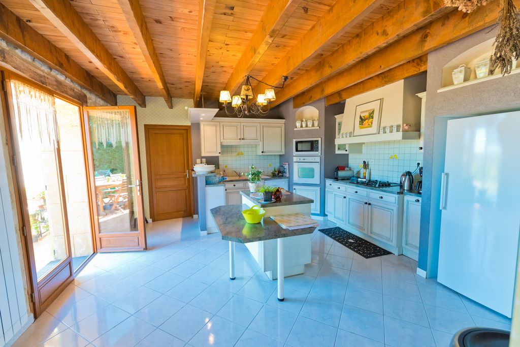 Maison Montmares Dordogne OliversTravels 5