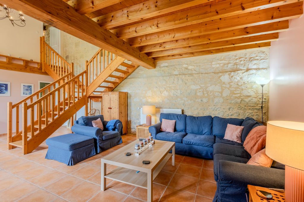 Maison Labarde Dordogne PF Olivers Travels 3