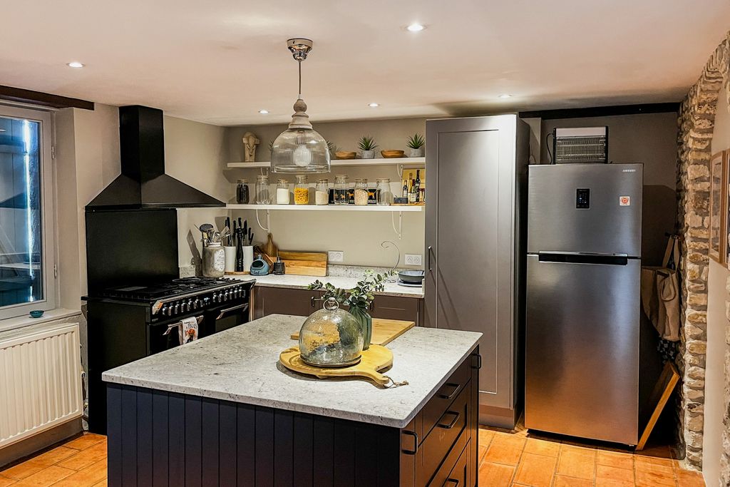 Montaillac Dordogne Olivers Travels PF 4