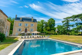 Le Manoir de Monflanquin Dordogne PF OliversTravels 1