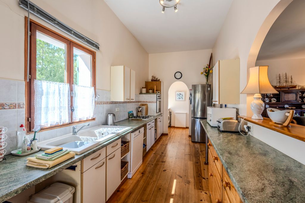 La Montade Midi Pyrenees Olivers Travels 4