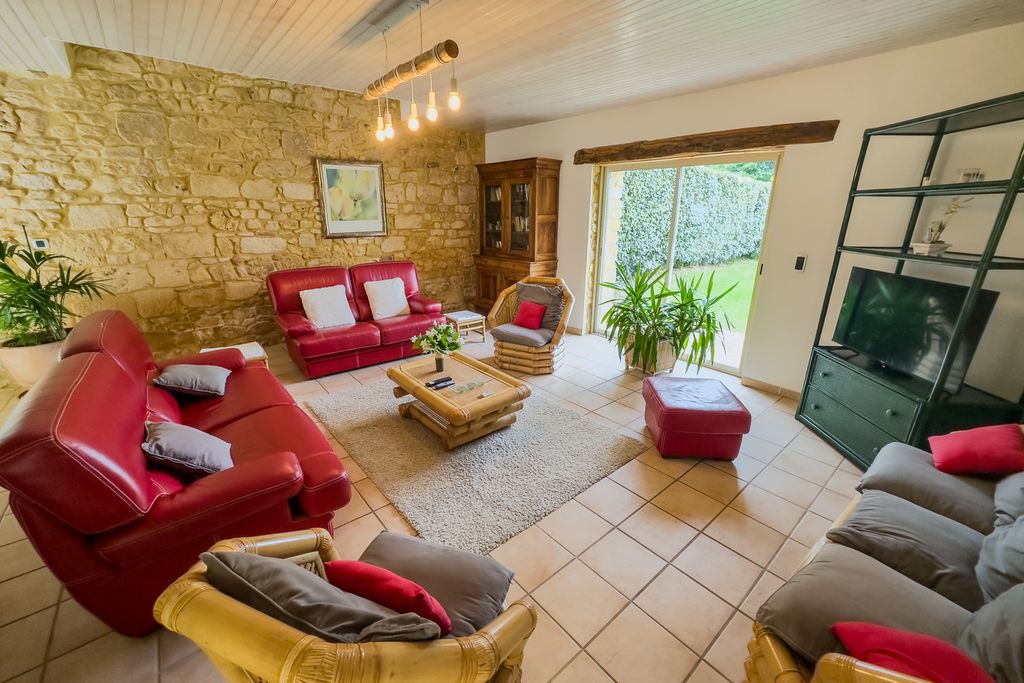 Orchard Farmhouse Dordogne PF OliversTravels 3