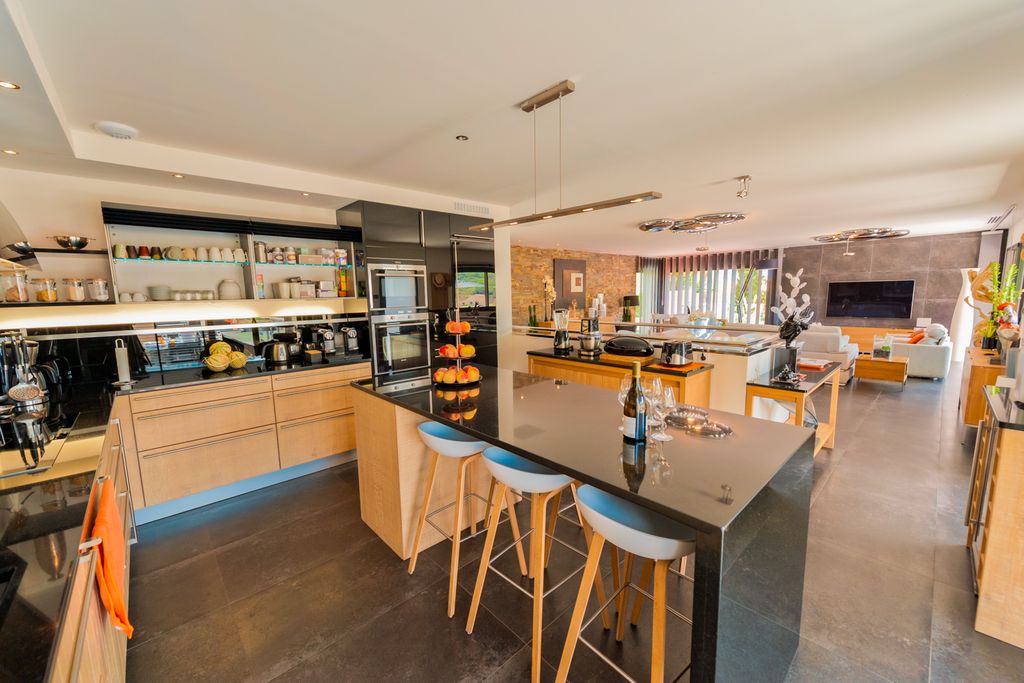 Villa Challier Languedoc PF OliversTravels 5