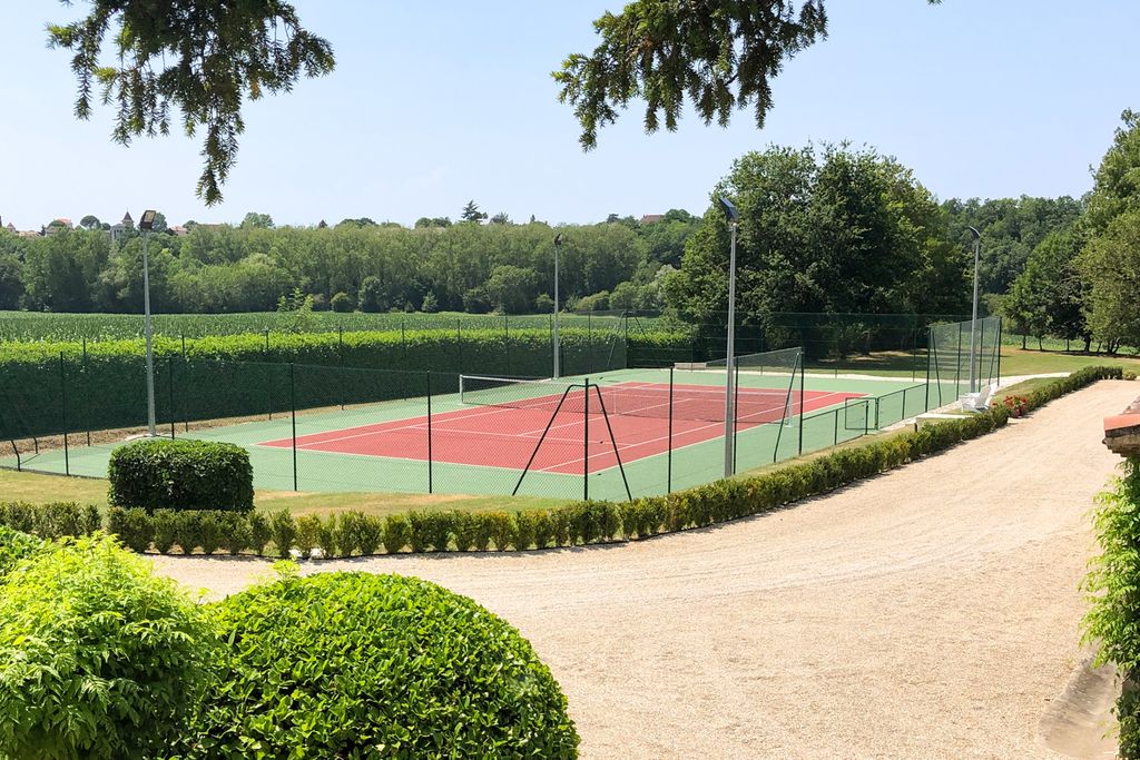 Chateau Trieux Aquitane PF OliversTravels 3