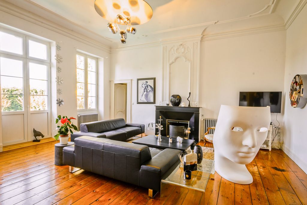 Le Mas Fronsadais Aquitane PF OliversTravels 3